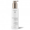 Hooibloem en Kardemom Cleanser Dr. Hauschka 